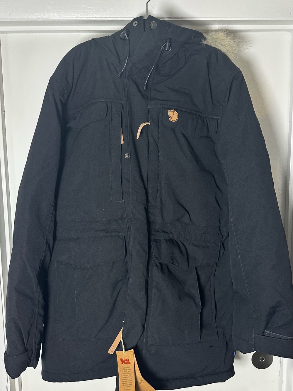 Fjällräven Men's Nuuk Parka Black Large ($500 msrp)